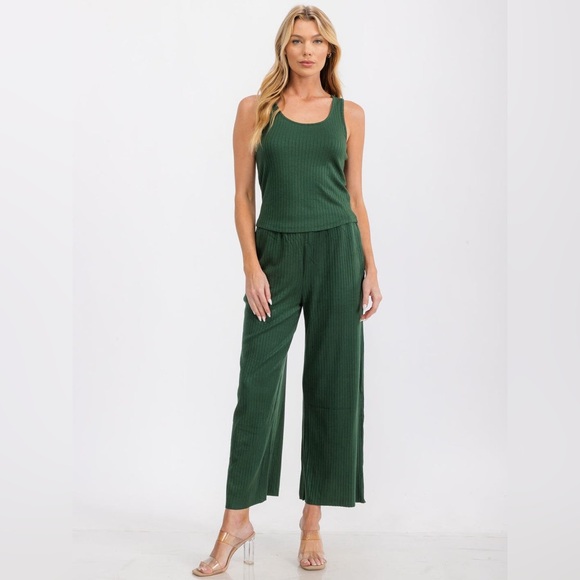 SALE! 028.  SLEEVELESS TANK TOP & ELASTIC WAIST PANTS RIBBED 2PC SET-NWT - Picture 3 of 4